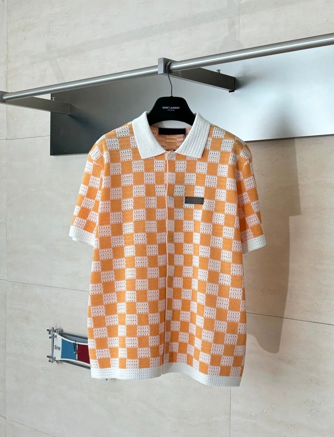 1V Checkerboard Knit Polo – Orange / White