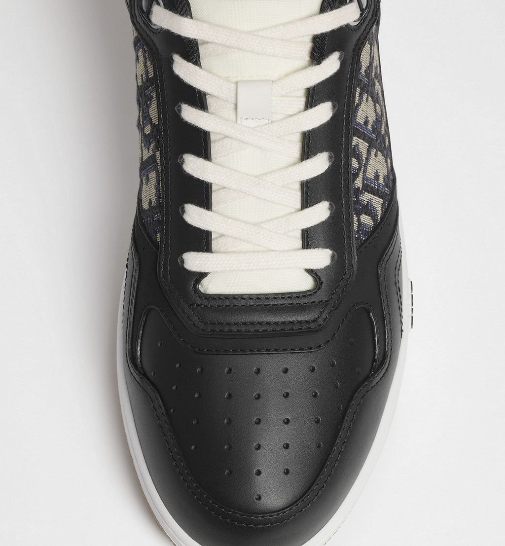 B27 Uptown Low-Top Sneaker
Black Smooth Calfskin with Beige and Black Dior Oblique Jacquard
