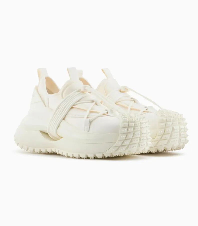 Emporio Armani
Lace-up sneakers