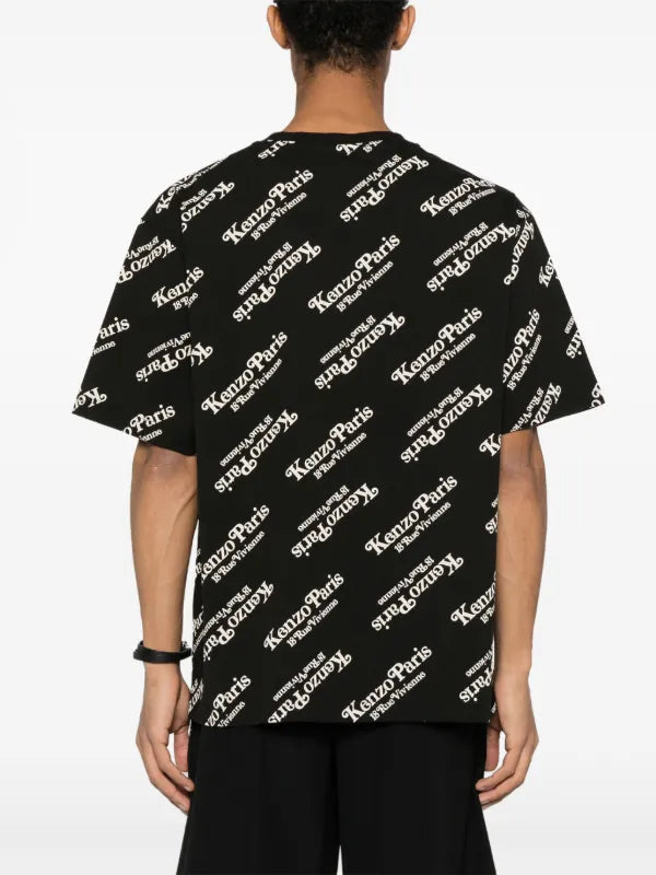 Kenzo
T-shirt with logo print x Verdy