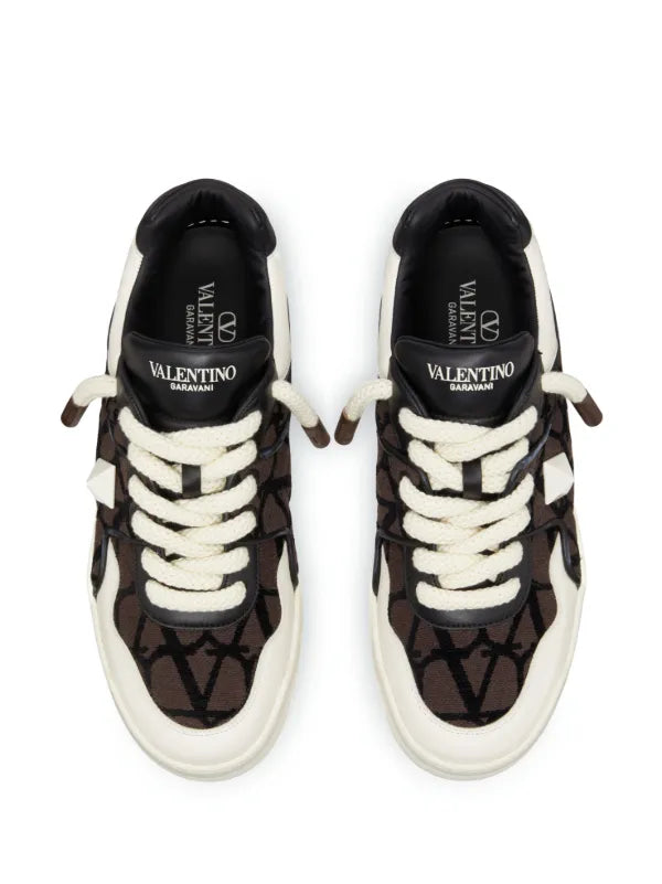 Valentino Garavani
'One Stud XL' leather sneakers